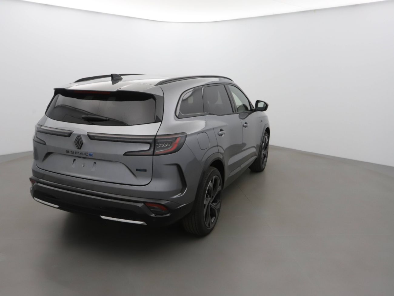 Mandataire RENAULT ESPACE VI 1.2 E-TECH FULL HYBRID 200CH ESPRIT ALPINE 7 PLACES - 24