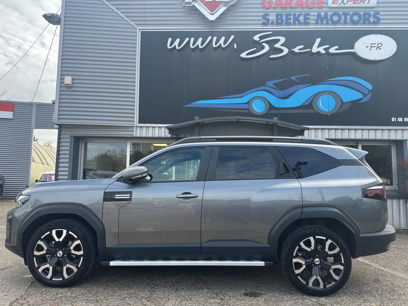 Mandataire Dacia BIGSTER HYBRID 155 Journey