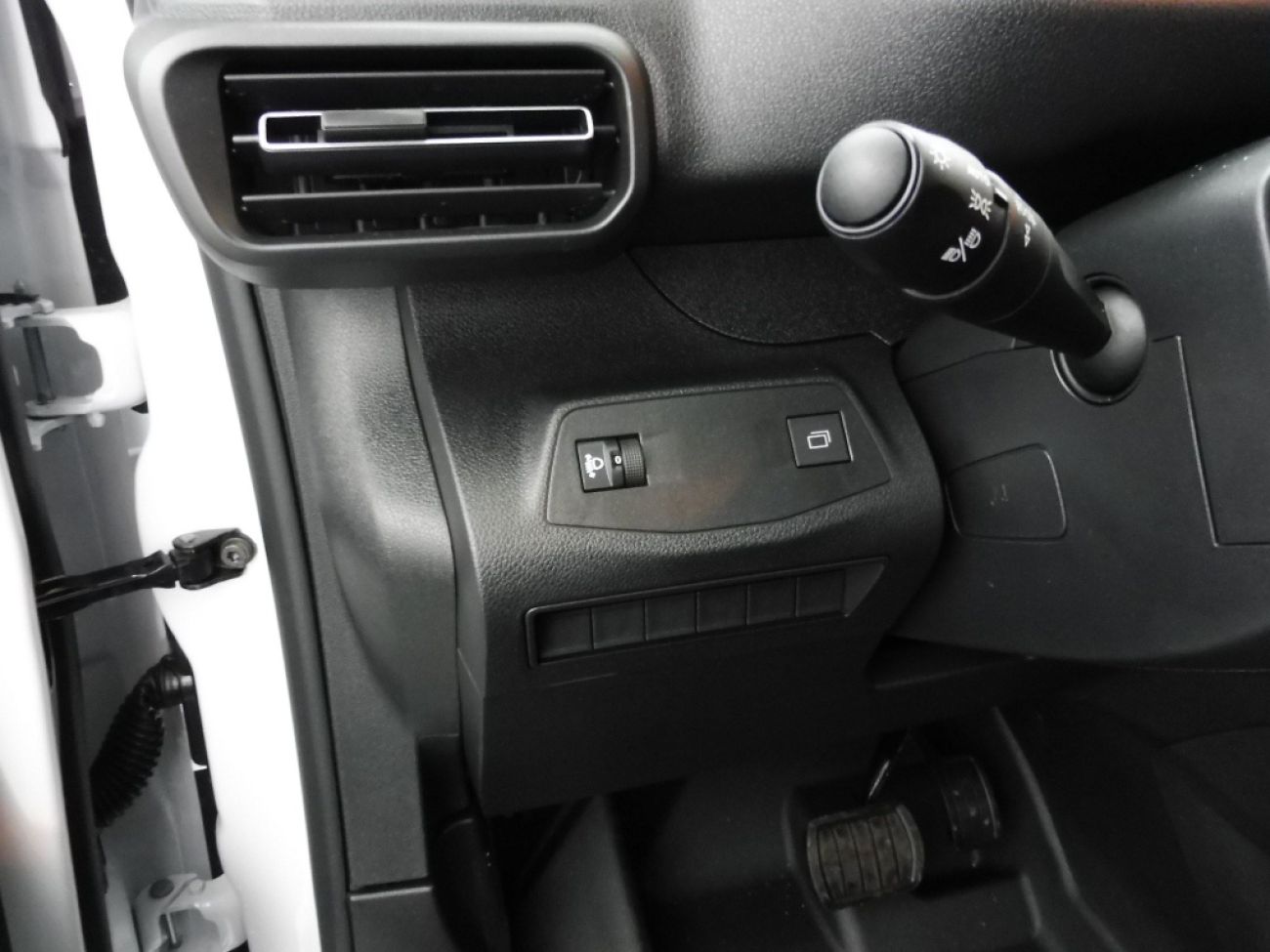 Mandataire PEUGEOT Partner XL 950KG BLUEHDI 130CH S&S EAT8