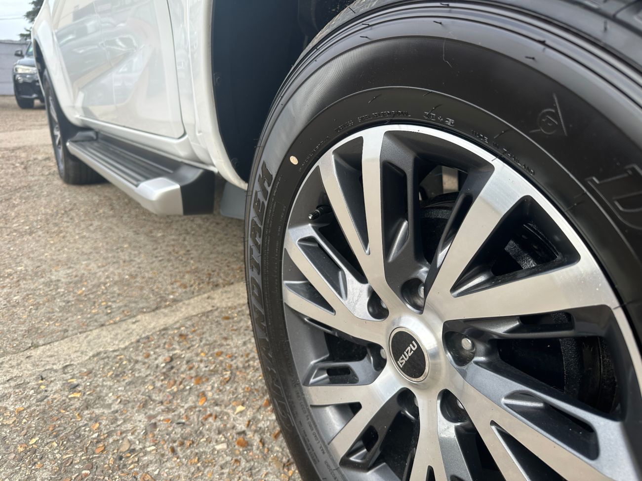 Mandataire ISUZU D-MAX N60 SPACE CAB 1.9 164 CH 4X4 BVA F+ 2P