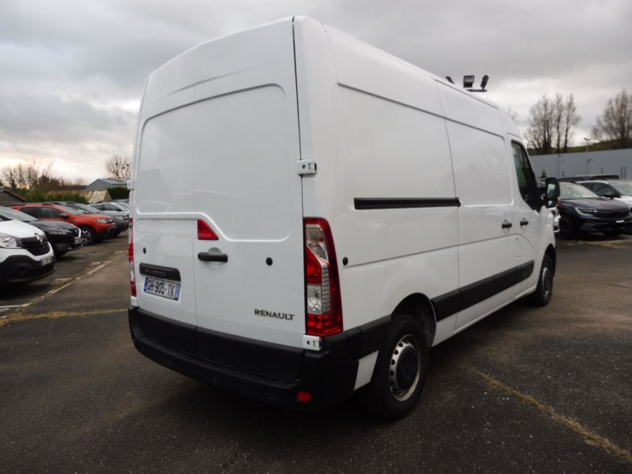 Mandataire RENAULT MASTER III FG F3300 L2H2 2.3 BLUE DCI 135CH CONFORT EURO6