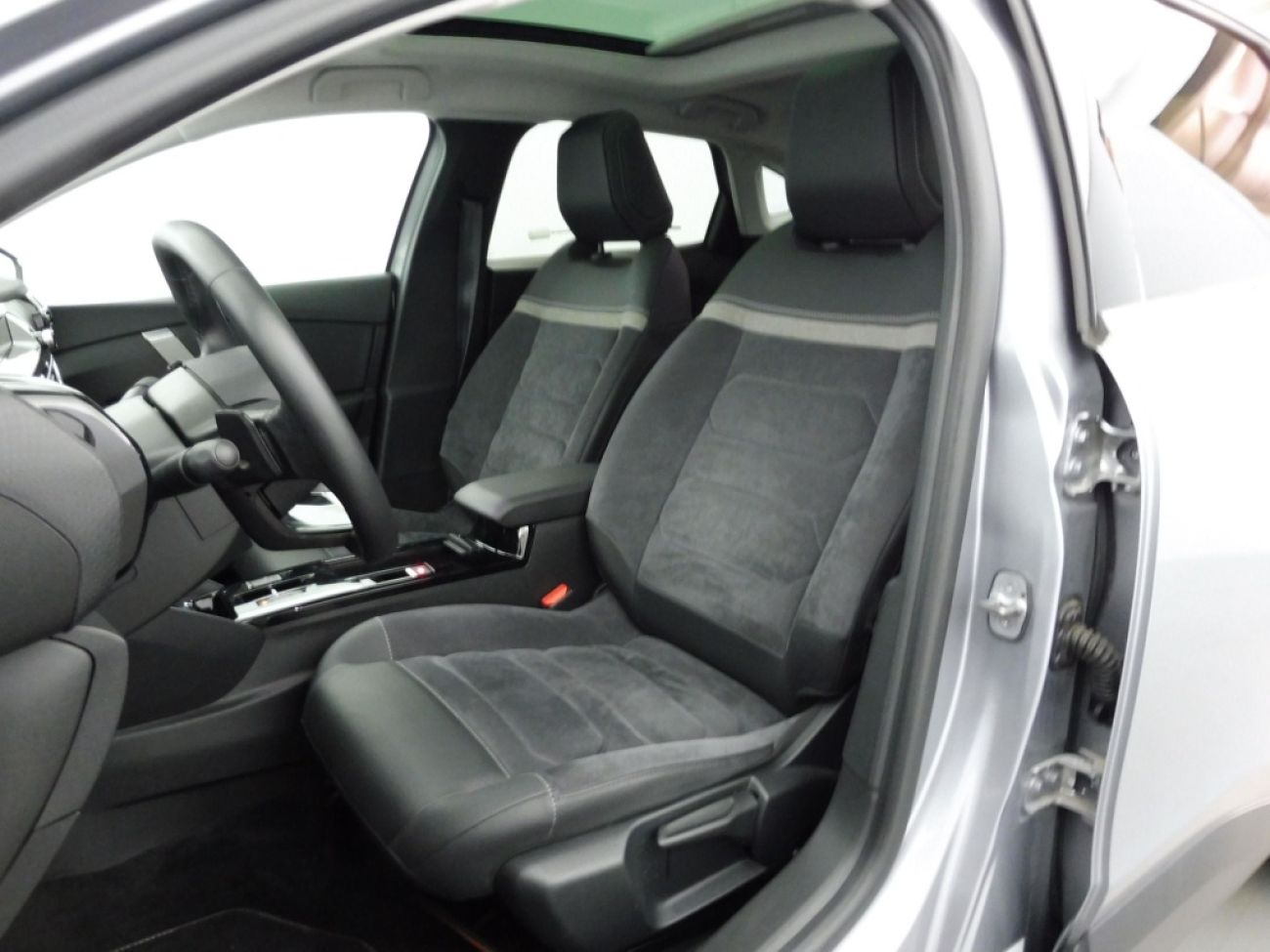 Mandataire Citroën C4 X BLUEHDI 130CH S&S SHINE PACK EAT8