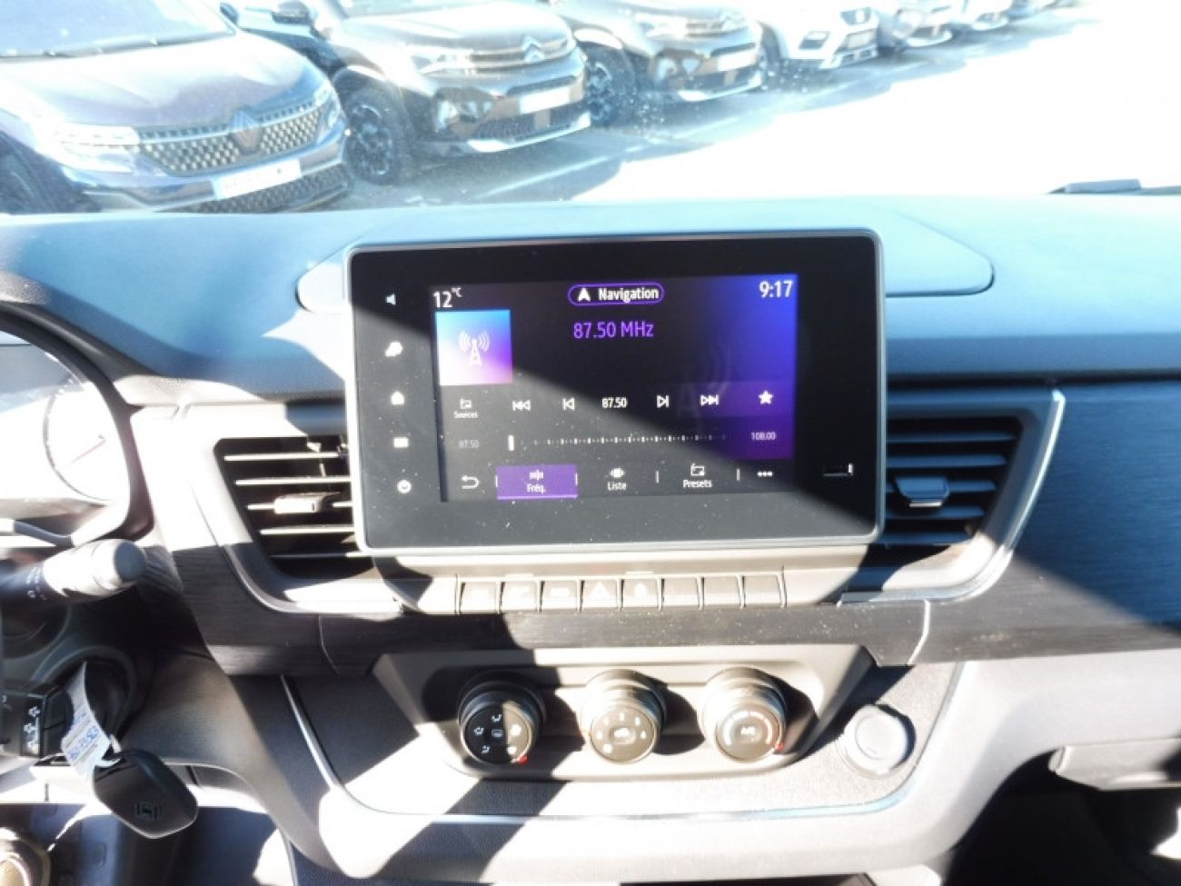 Mandataire RENAULT Trafic L2H1 3T 2.0 BLUE DCI 150CH ADVANCE EDC -24