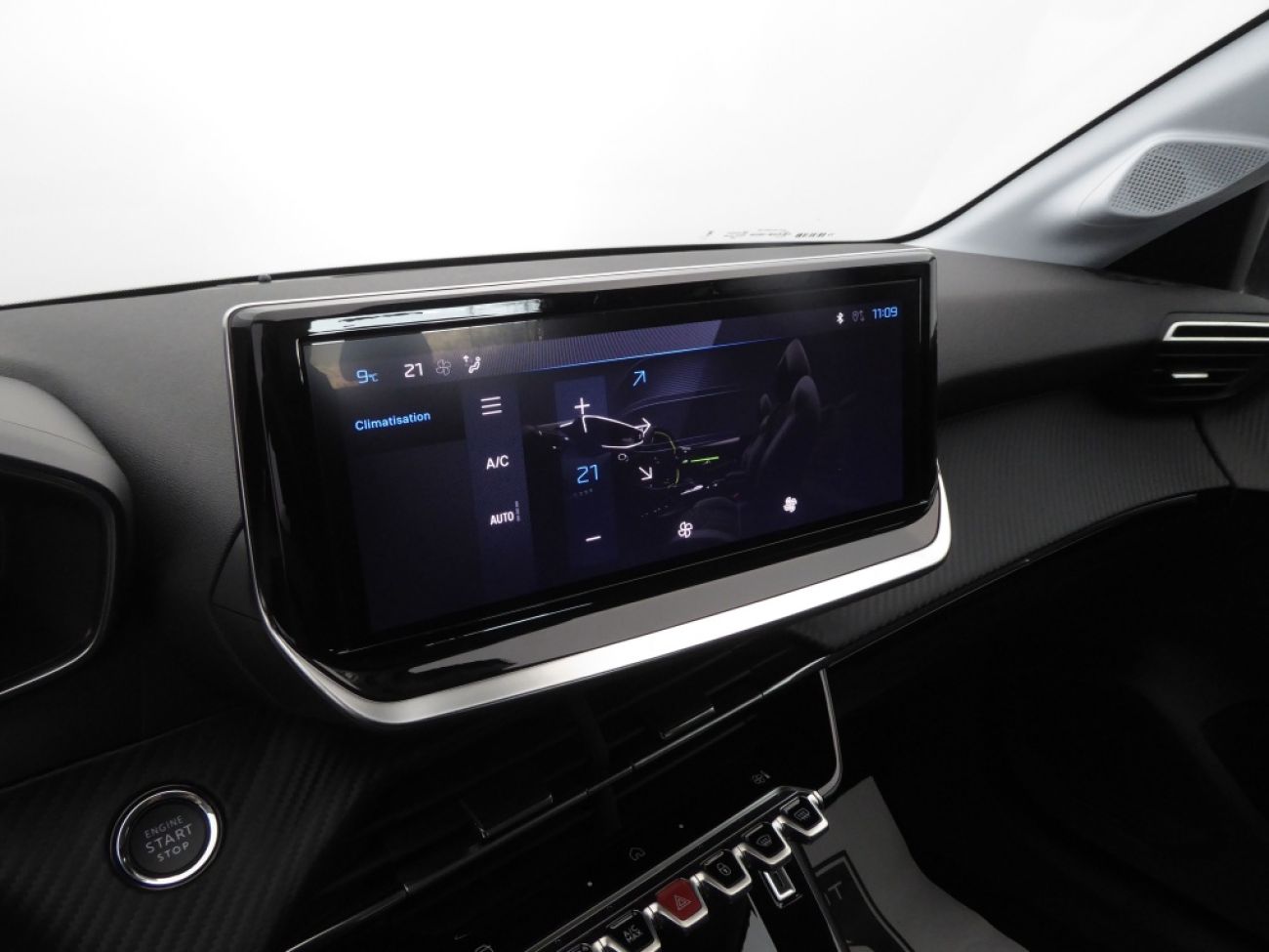 Mandataire PEUGEOT 208 1.2 100CH S&S ALLURE