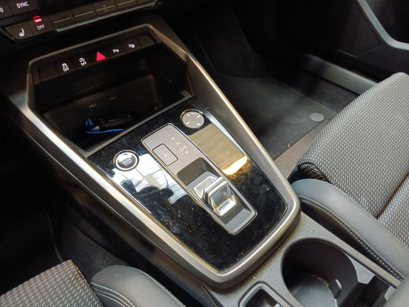 Mandataire AUDI A3 Sportback 35 TFSI 150CH MILD HYBRID S LINE S TRONIC 7