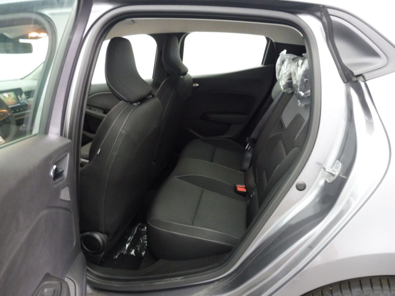 Mandataire RENAULT Clio 1.0 TCE 90CH EVOLUTION - 25