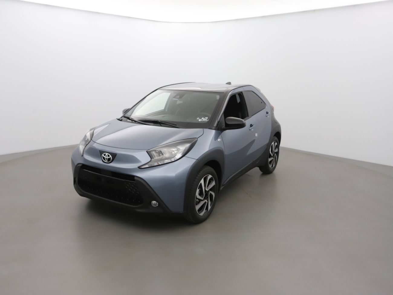 Mandataire TOYOTA AYGO X 1.0 VVT-I 72CH TEAM PLAYER