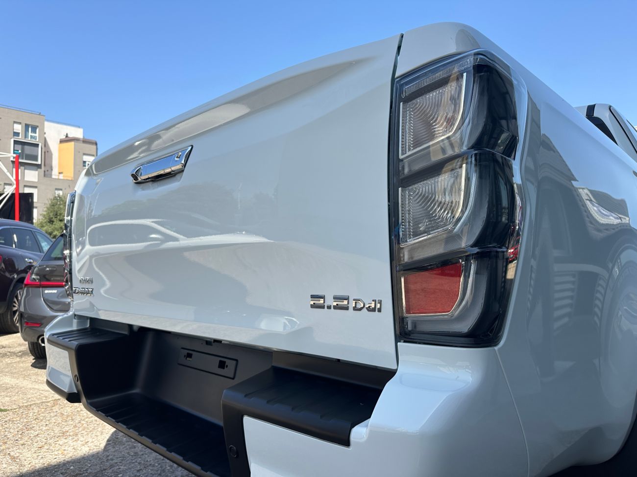 Mandataire ISUZU D-MAX NOUVEAU 2.2L SPACE PRESTIGE