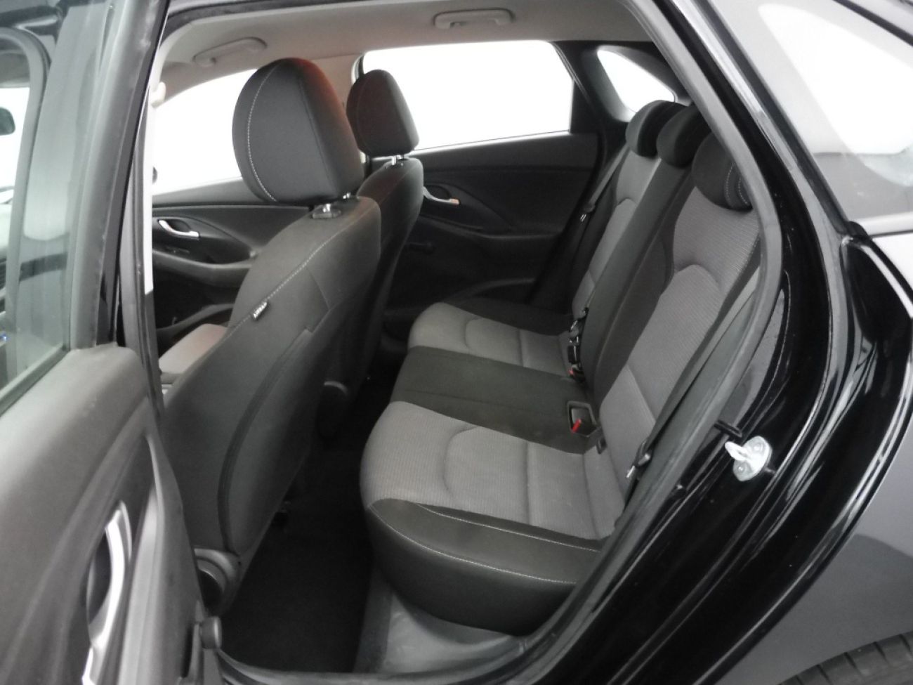 Mandataire Hyundai i30 1.5 DPI 110essence