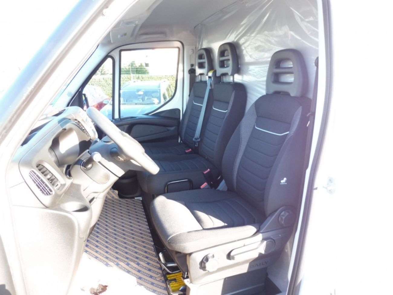 Mandataire IVECO Daily 35S18 3.0 V16 H2 180CV