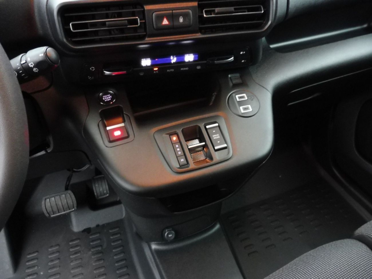 Mandataire PEUGEOT Partner XL 950KG BLUEHDI 130CH S&S EAT8