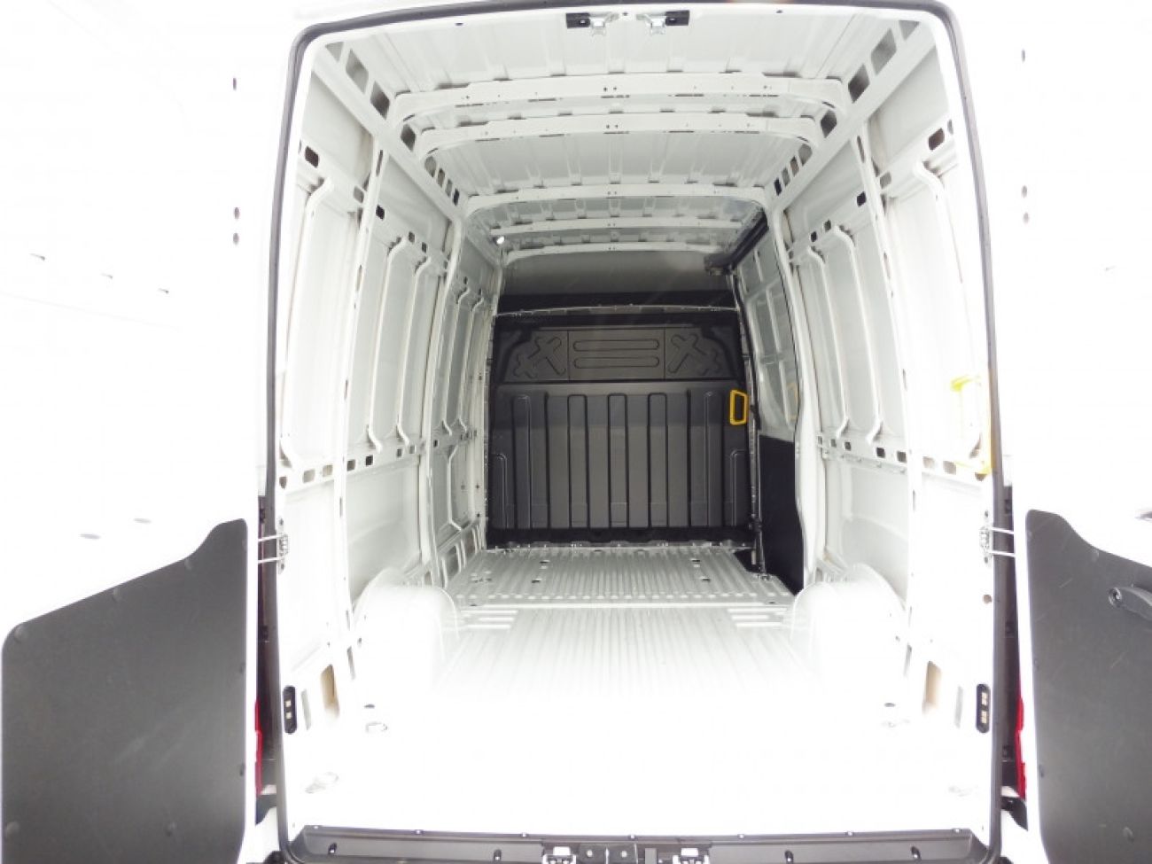 Mandataire IVECO Daily 35S16 2.3 V12 HI-MATIC 156CV