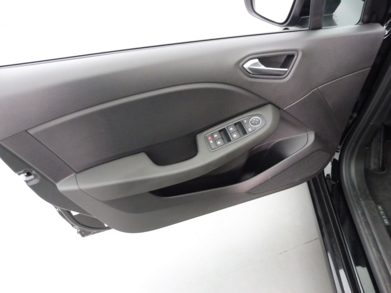 Mandataire RENAULT Clio 1.6 E-TECH 145CH FULL HYBRID EVOLUTION - 25