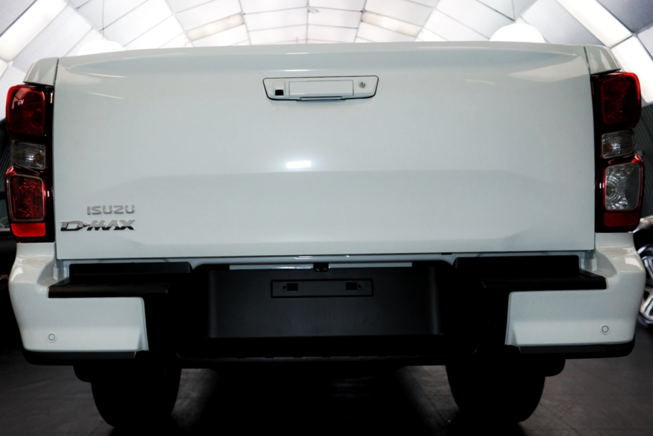 Mandataire ISUZU D-MAX N60 SPACE CAB 1.9 164 CH 4X4 BVA BB+