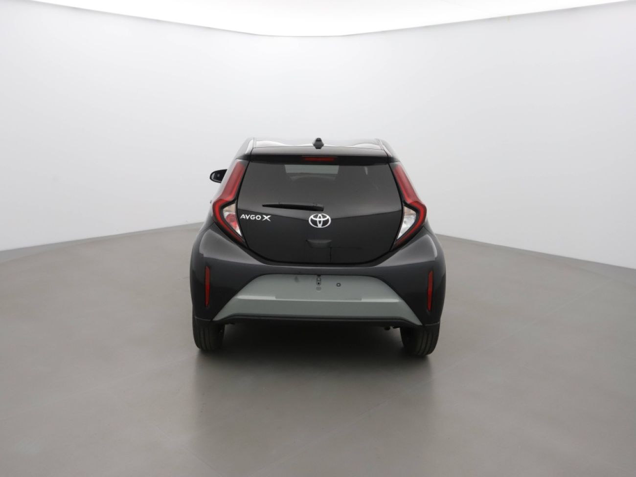 Mandataire TOYOTA AYGO X 1.0 VVT-I 72CH TEAM PLAYER