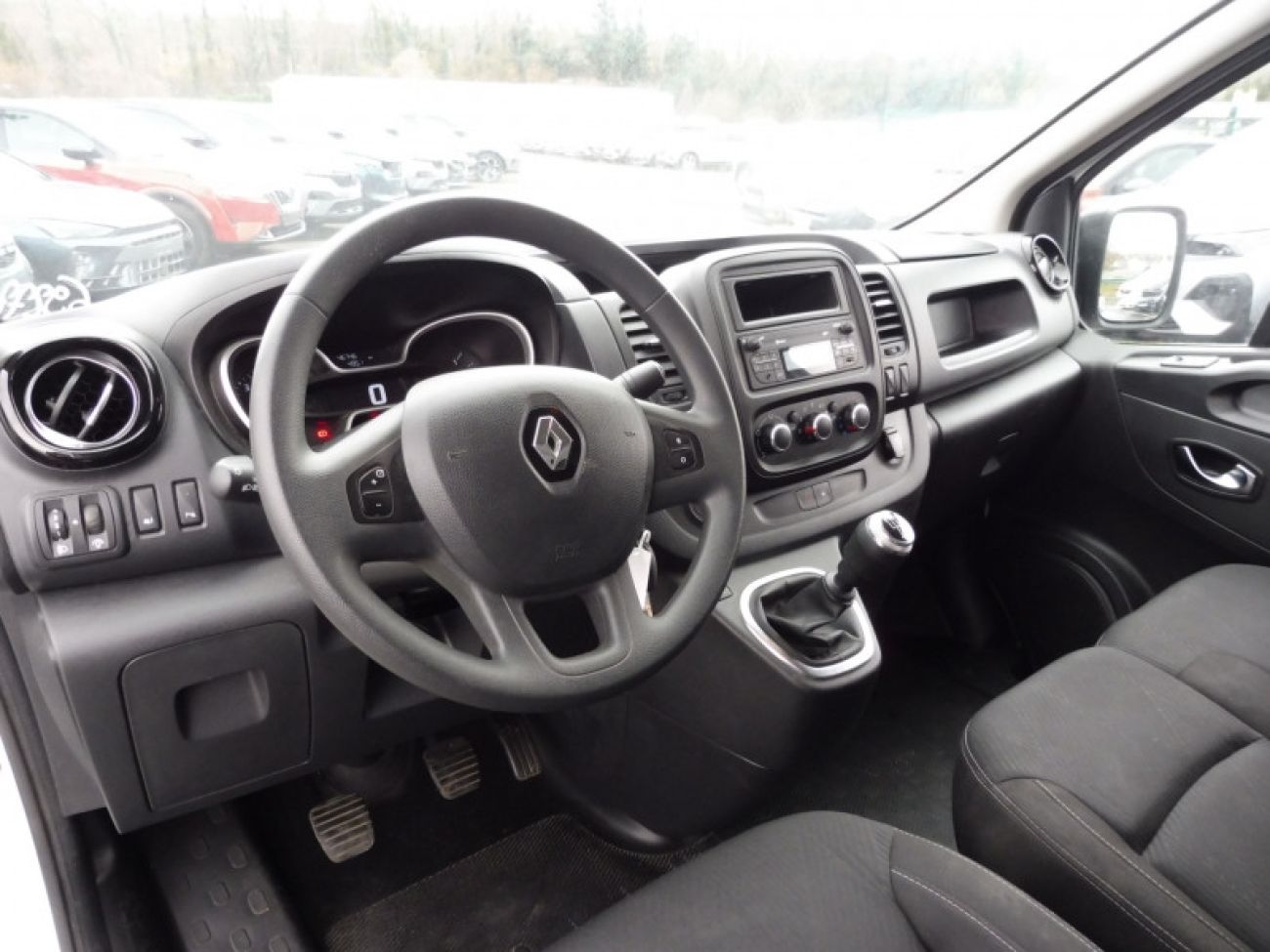 Mandataire RENAULT TRAFIC III FG L2H1 1300 2.0 DCI 120CH GRAND CONFORT S&S E6
