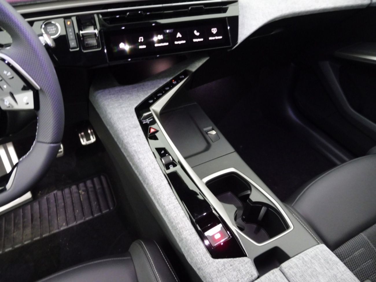 Mandataire PEUGEOT 3008 1.2 HYBRID 145CH GT E-DCS6
