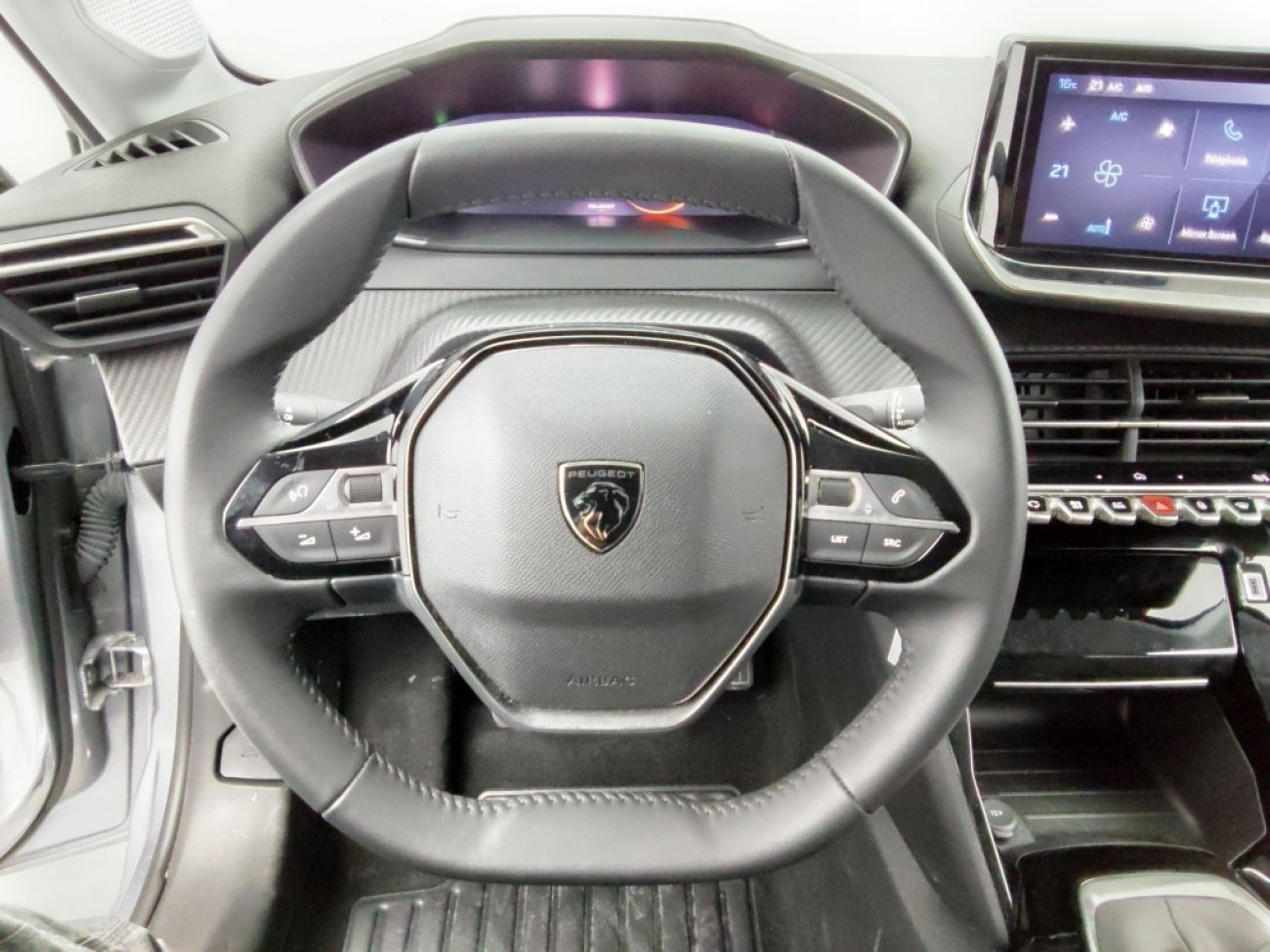 Mandataire PEUGEOT 208 1.2 100CH S&S ALLURE