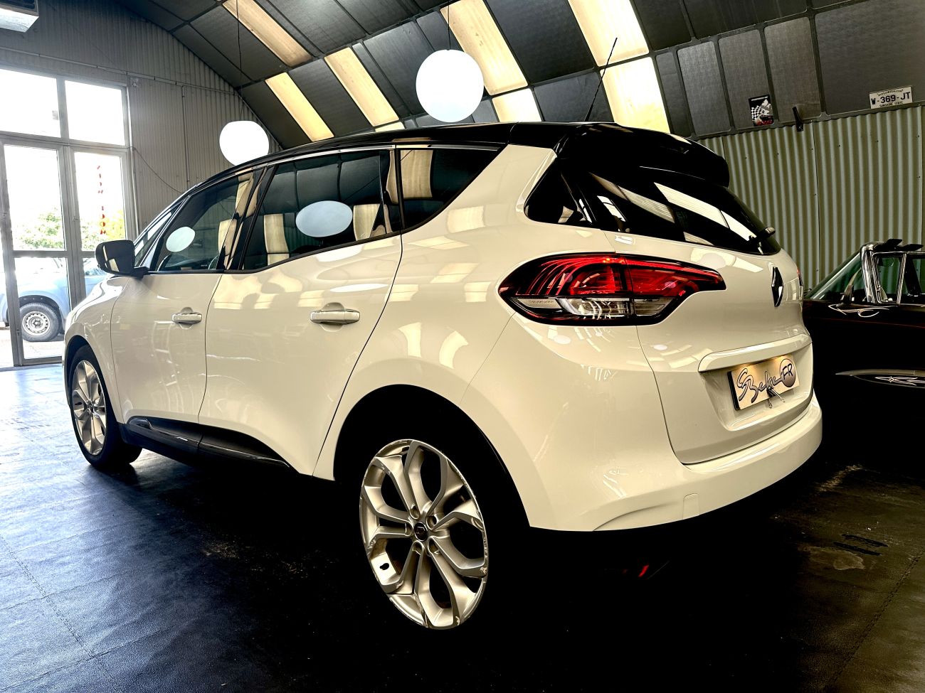 Mandataire RENAULT SCENIC IV BUSINESS TCe 115 FAP Business