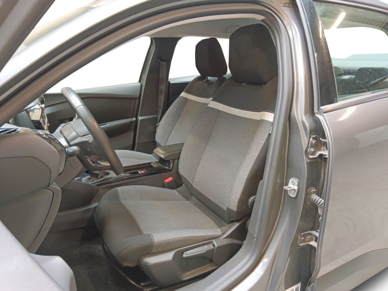 Mandataire Citroën C4 X 1.2 PURETECH 100 FEEL