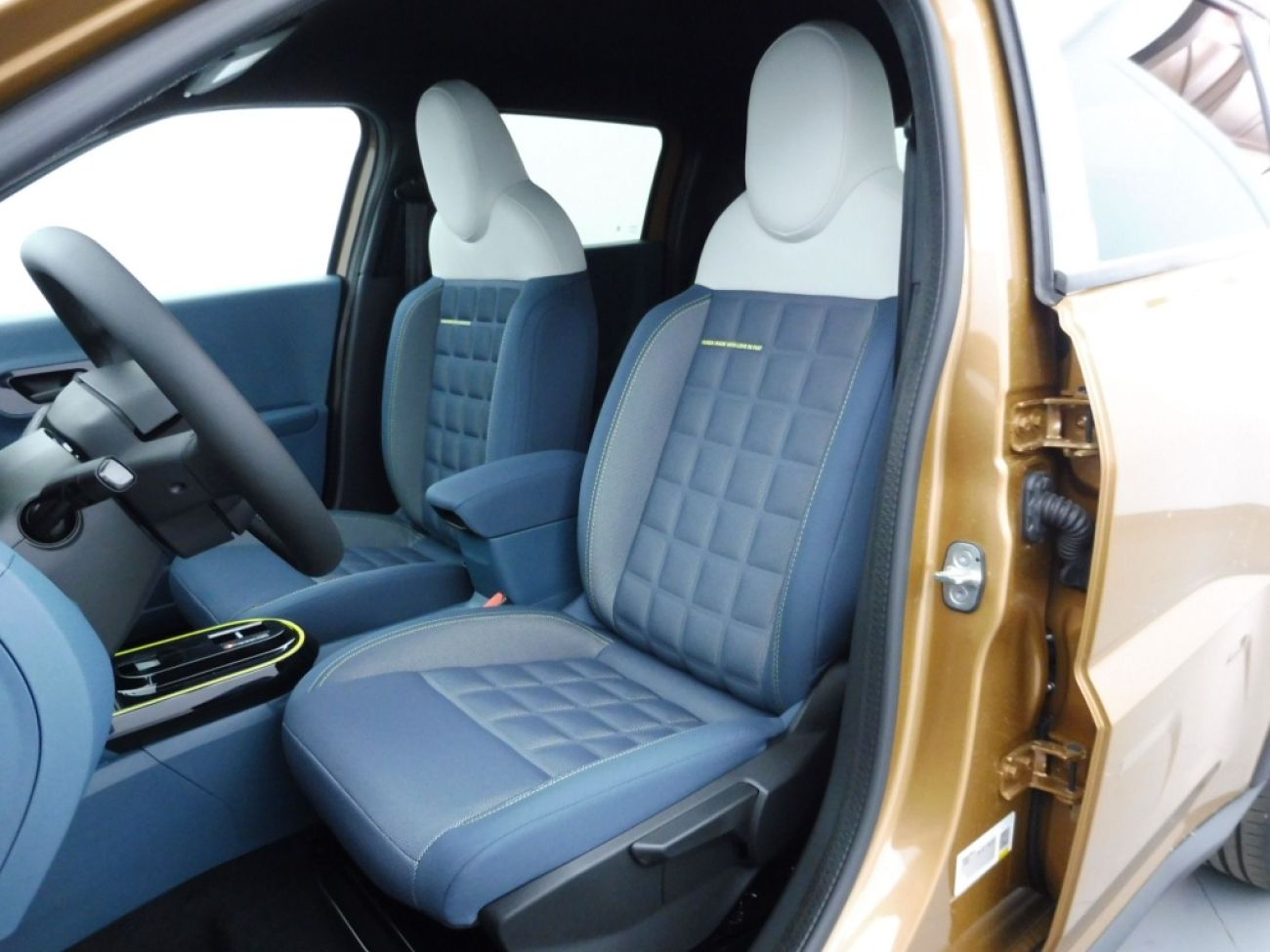 Mandataire FIAT Grande panda 1.2 HYBRID 100CH LA PRIMA EDCT6