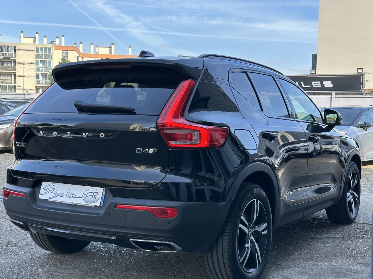 Mandataire VOLVO XC40 D4 AWD AdBlue 190 ch Geartronic 8 R-Design