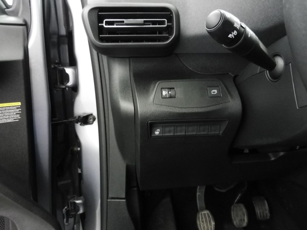 Mandataire PEUGEOT RIFTER TAILLE M - 1.5 BLUEHDI 100CH S&S ALLURE 5 PLACES