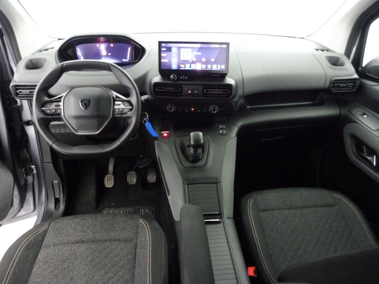 Mandataire PEUGEOT RIFTER TAILLE M - 1.5 BLUEHDI 100CH S&S ALLURE 5 PLACES