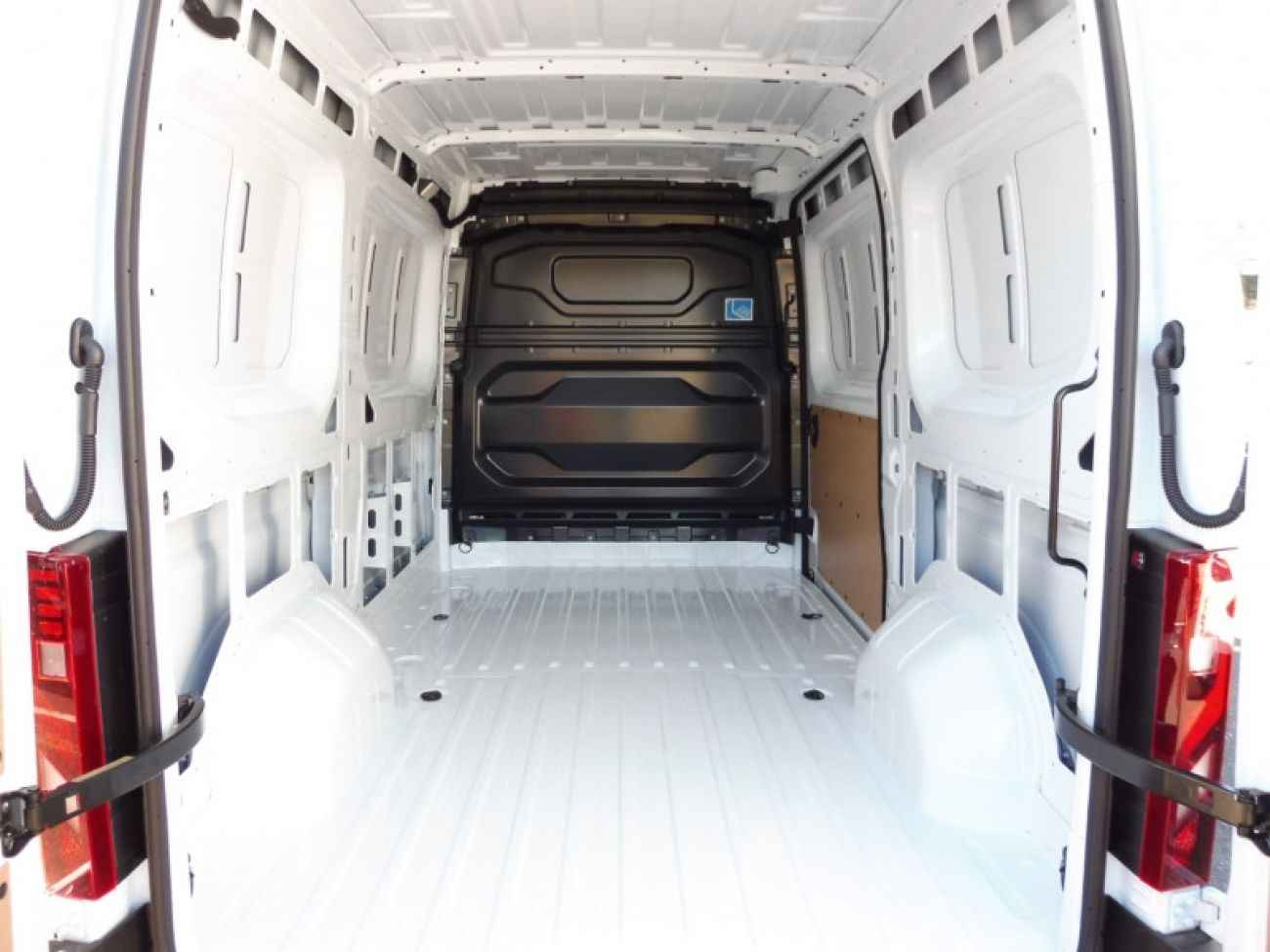 Mandataire RENAULT MASTER IV FG F3500 L2H2 2.3 BLUE DCI 150CH EXTRA