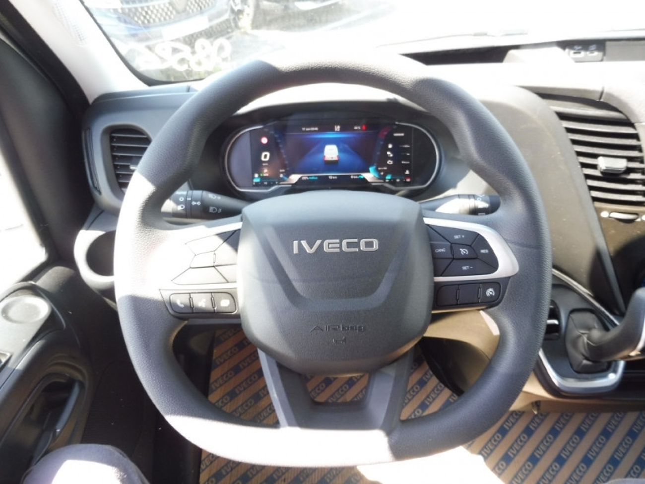 Mandataire IVECO Daily 35S16 2.3 V12 HI-MATIC 156CV