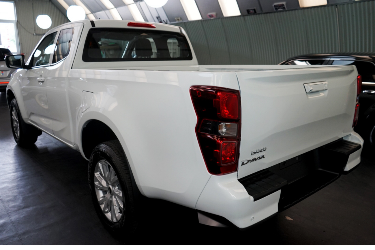 Mandataire ISUZU D-MAX N60 SPACE CAB 1.9 164 CH 4X4 BVA BB+
