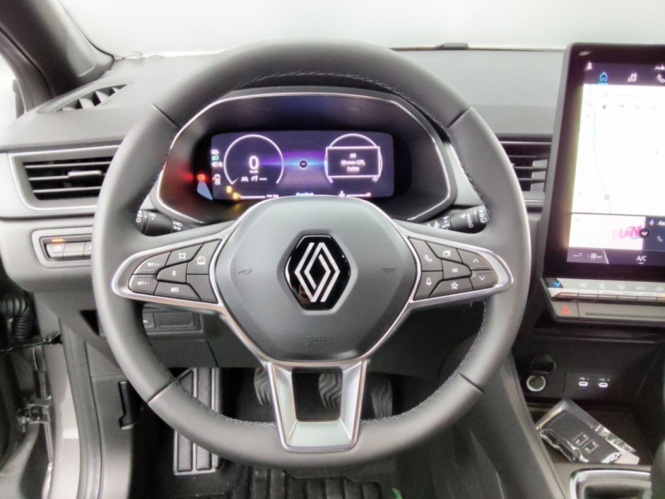 Mandataire RENAULT Captur 1.0 ECO-G 100CH TECHNO - 25