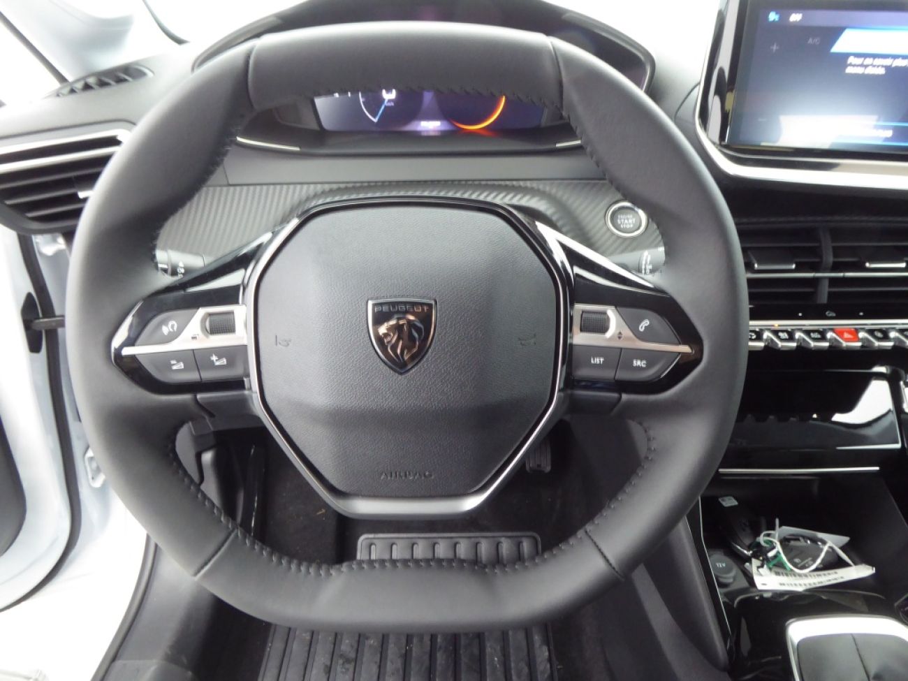 Mandataire PEUGEOT 208 1.2 100CH S&S ALLURE