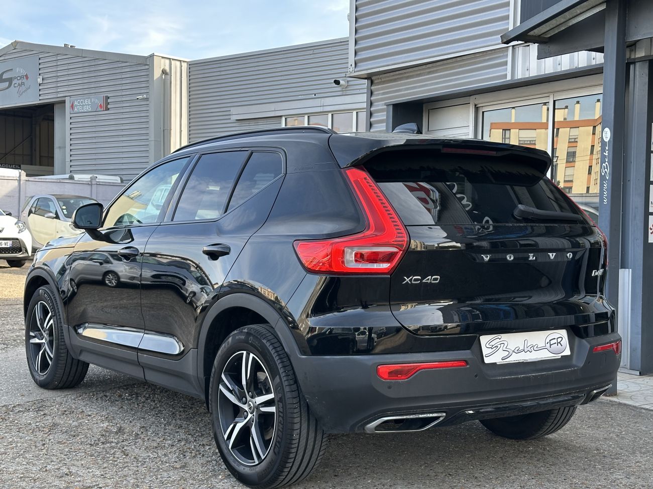 Mandataire VOLVO XC40 D4 AWD AdBlue 190 ch Geartronic 8 R-Design