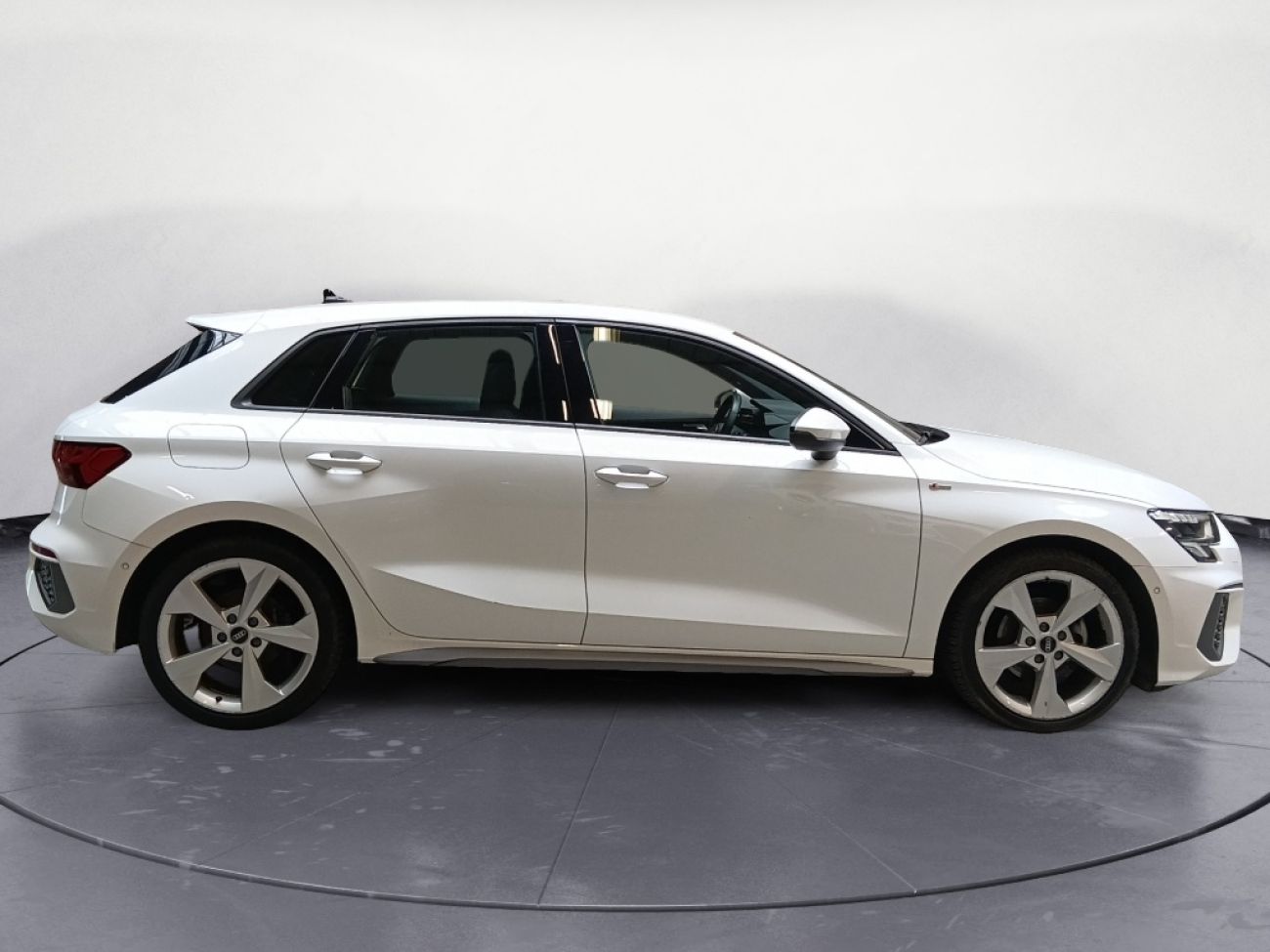 Mandataire AUDI A3 Sportback 35 TFSI 150CH MILD HYBRID S LINE S TRONIC 7