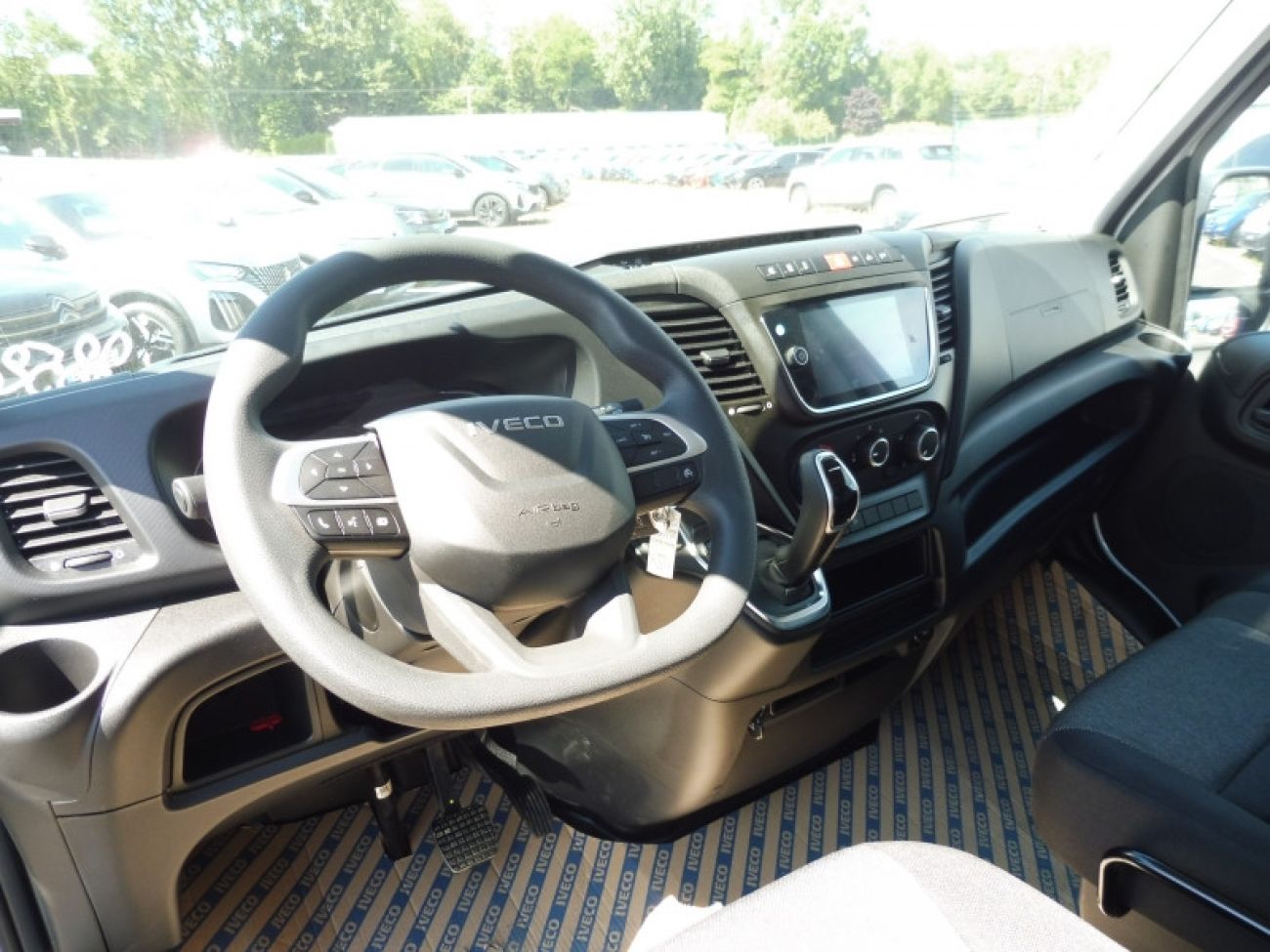 Mandataire IVECO Daily 35S16 2.3 V12 HI-MATIC 156CV