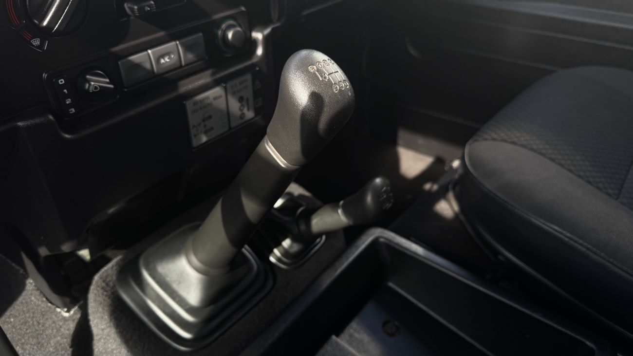Mandataire LAND ROVER DEFENDER 90 II STATION WAGON Station Wagon E