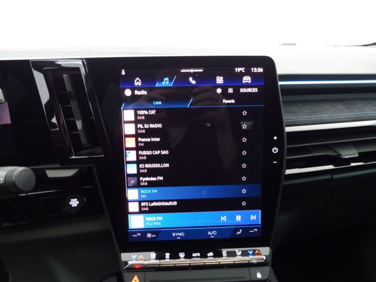 Mandataire RENAULT Espace 1.2 E-TECH FULL HYBRID 200CH ESPRIT ALPINE 7 PLACES - 25