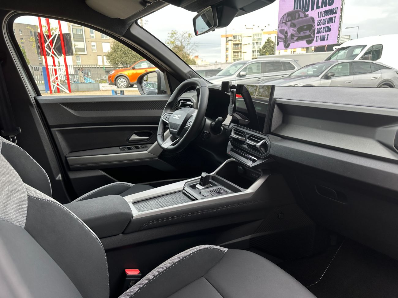 Mandataire Dacia BIGSTER HYBRID 155 Journey