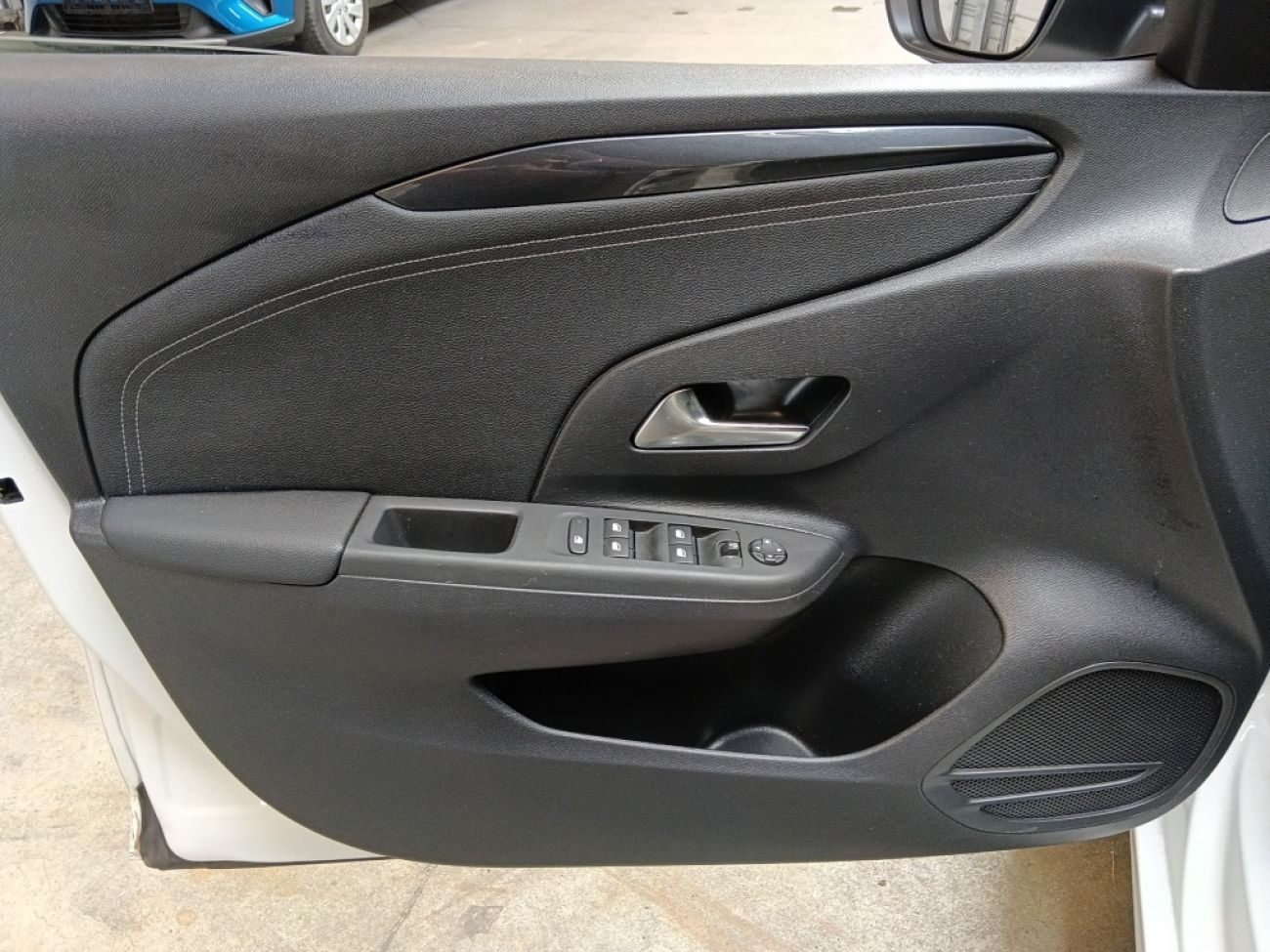 Mandataire Opel Corsa 1.2T 100gs