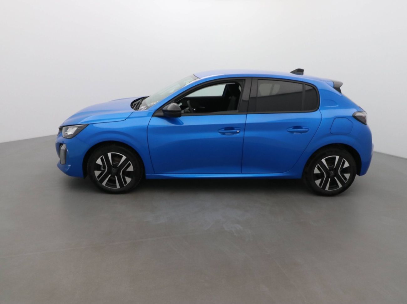 Mandataire PEUGEOT 208 1.2 PURETECH 100CH S&S ALLURE