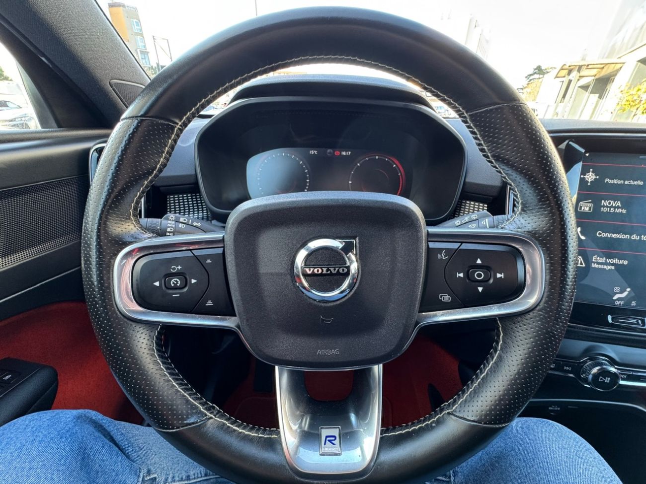 Mandataire VOLVO XC40 D4 AWD AdBlue 190 ch Geartronic 8 R-Design