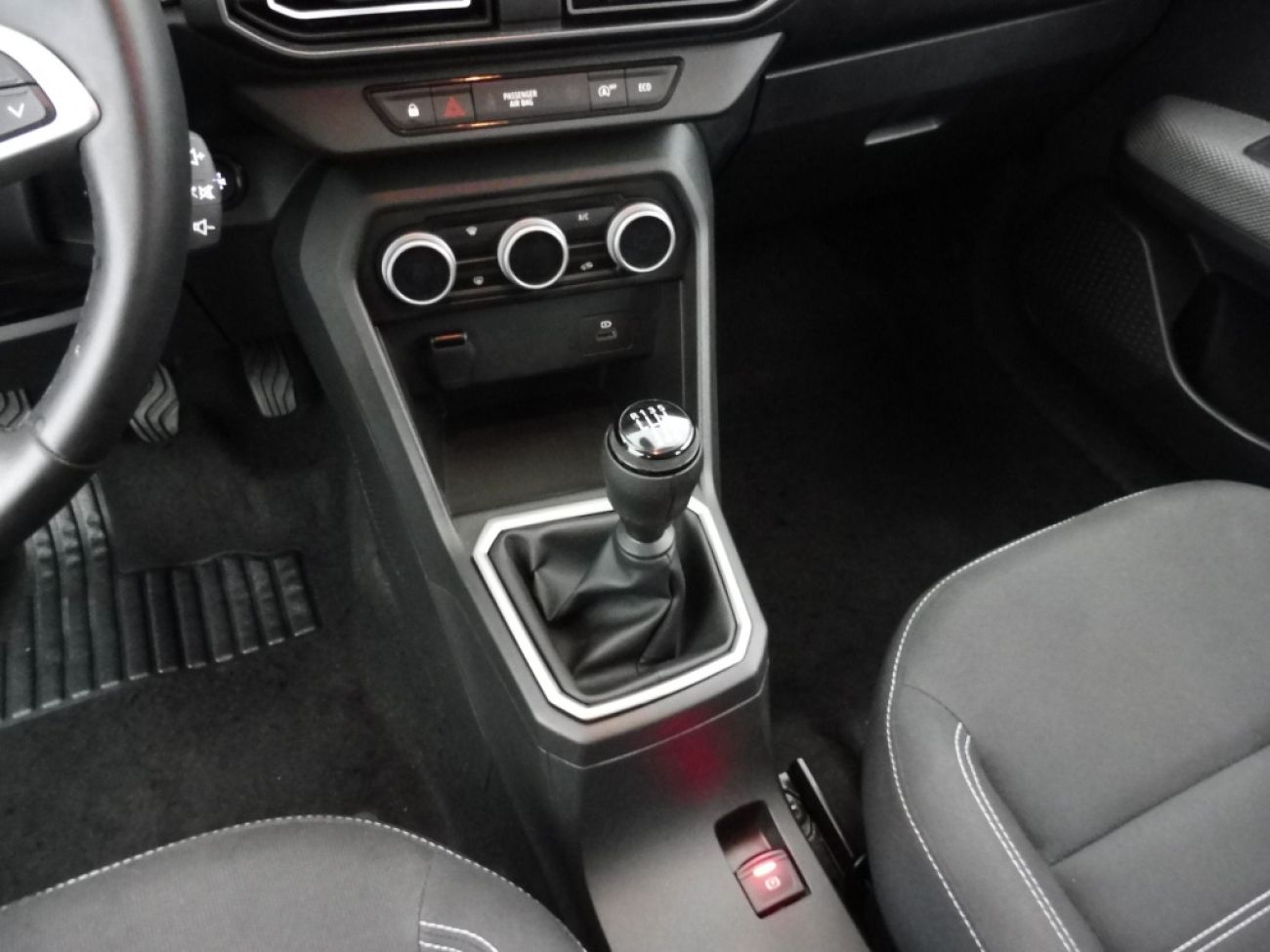 Mandataire Dacia Jogger 1.0 TCE 110CH EXPRESSION 7 PLACES -24