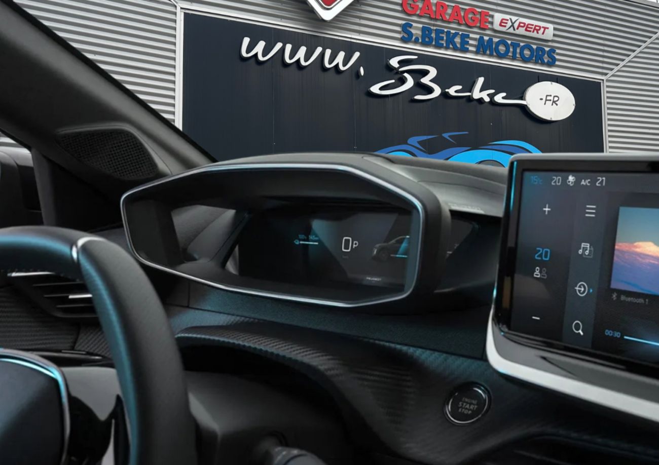 Mandataire PEUGEOT E-308 NOUVEAU E-308 ELECTRIQUE 156 GT EXCLUSIF