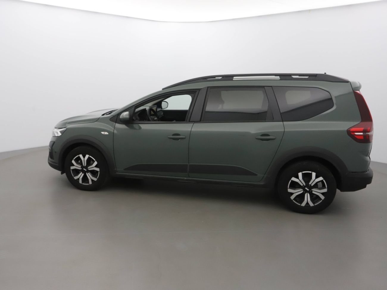 Mandataire Dacia Jogger 1.0 TCE 110CH EXPRESSION 7 PLACES -24