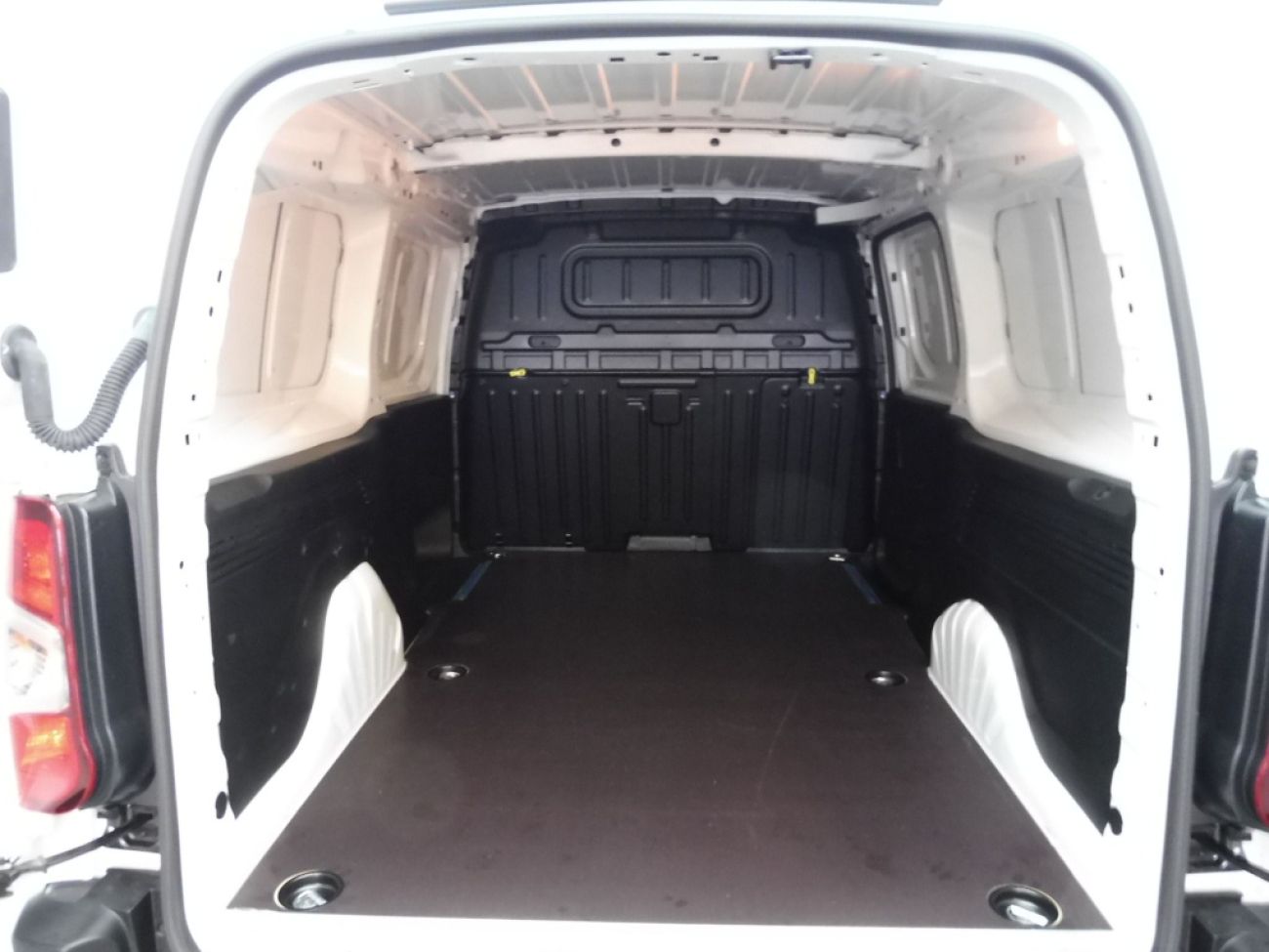 Mandataire Citroën Berlingo Van XL 950KG BLUEHDI 130CH S&S EAT8