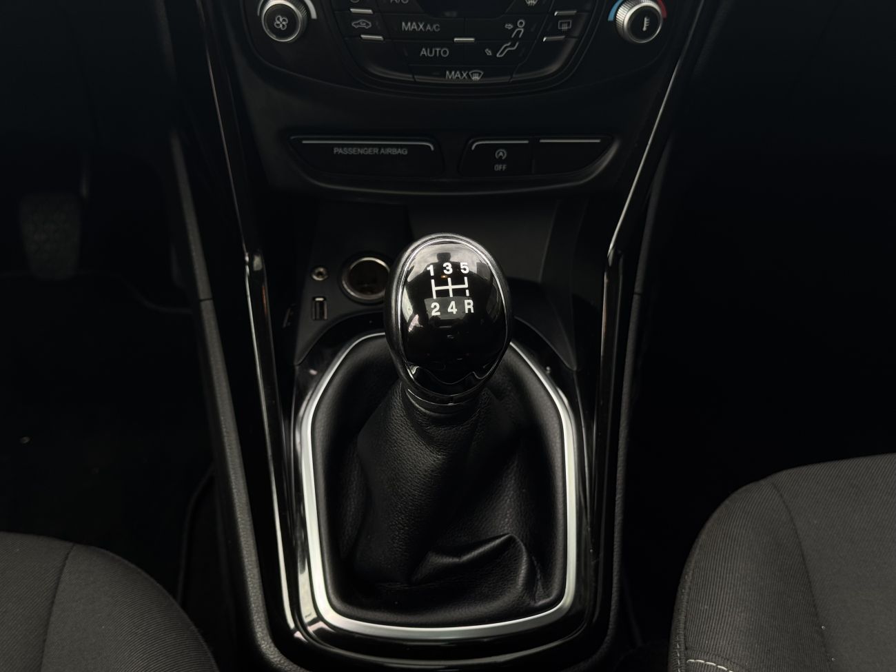 Mandataire Ford B-MAX 1.5 TDCi 95 S&S Titanium