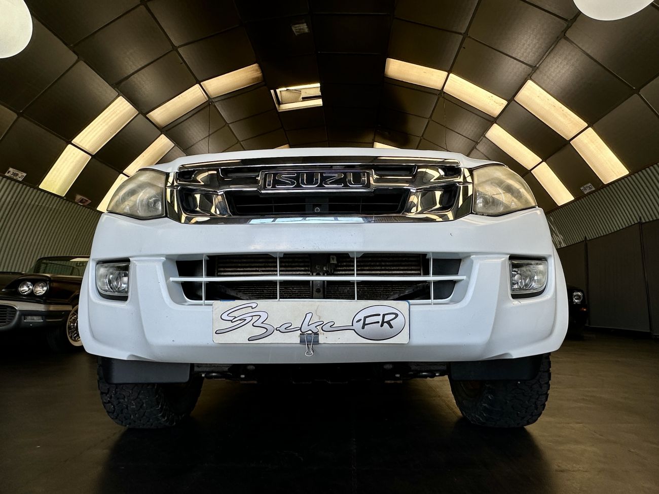 Mandataire ISUZU D-MAX 2.5 4X4 SPACE CAB SOLAR