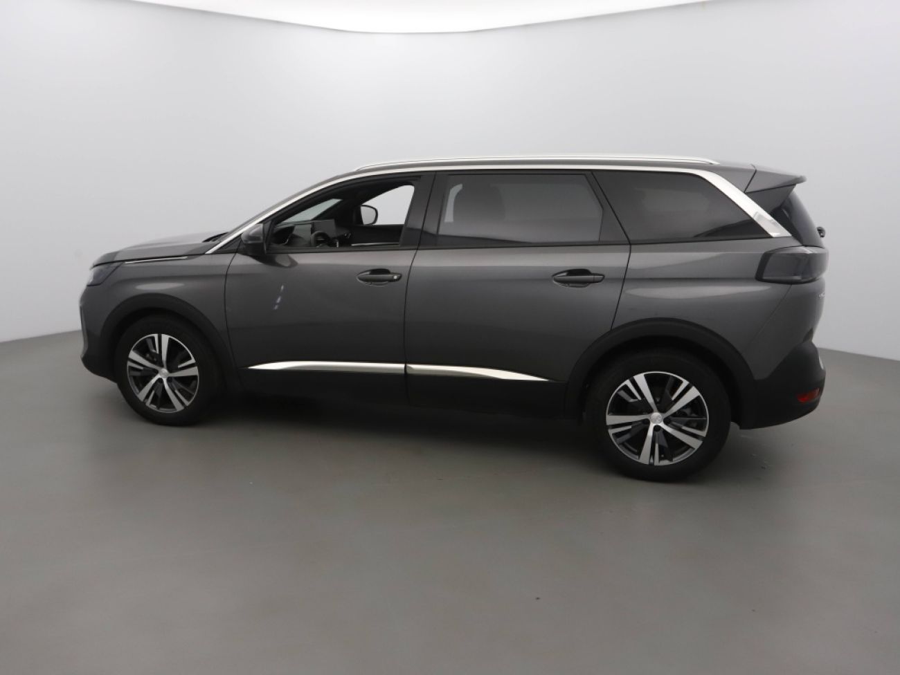 Mandataire PEUGEOT 5008 1.5 BLUEHDI 130CH S&S ALLURE PACK EAT8