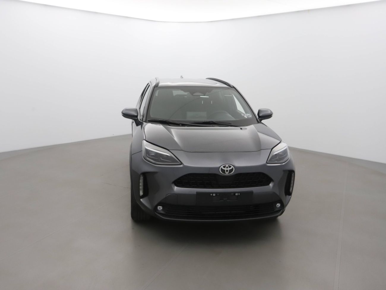 Mandataire TOYOTA YARIS CROSS 130H DESIGN